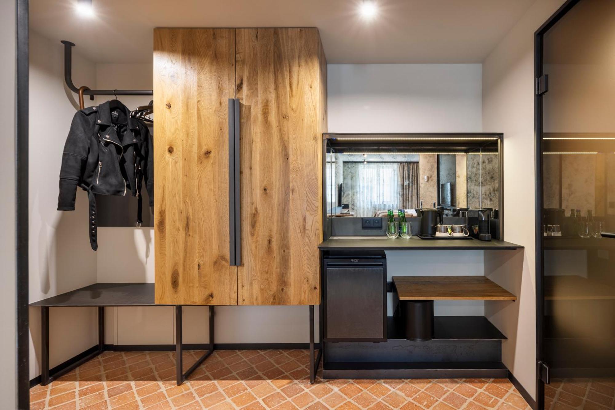 Nomadic Urban Premium Suites Krakow Exterior photo