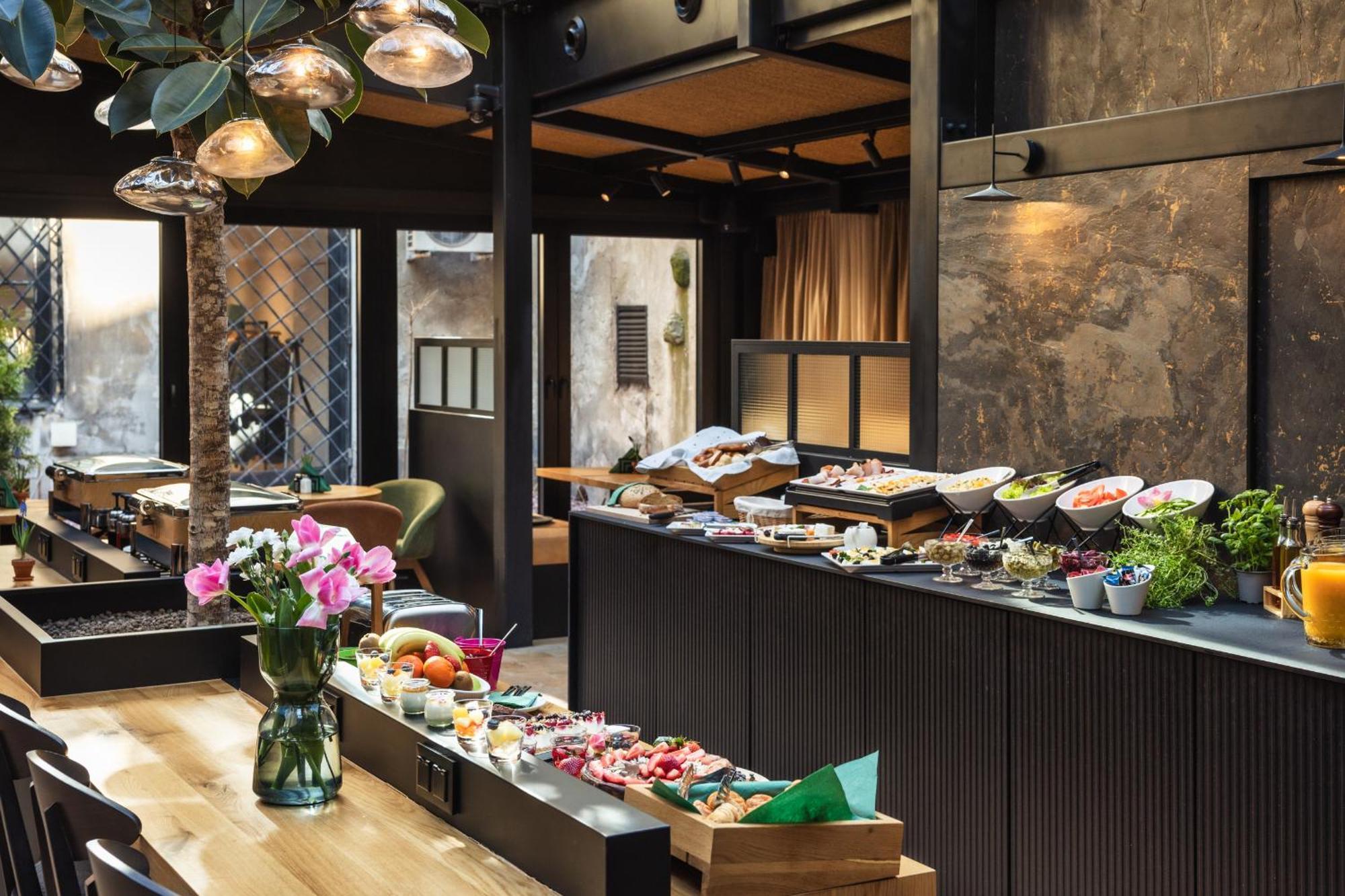 Nomadic Urban Premium Suites Krakow Exterior photo